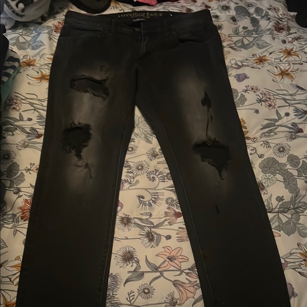 American Eagle Outfitters Black Distressed Women's Jeans